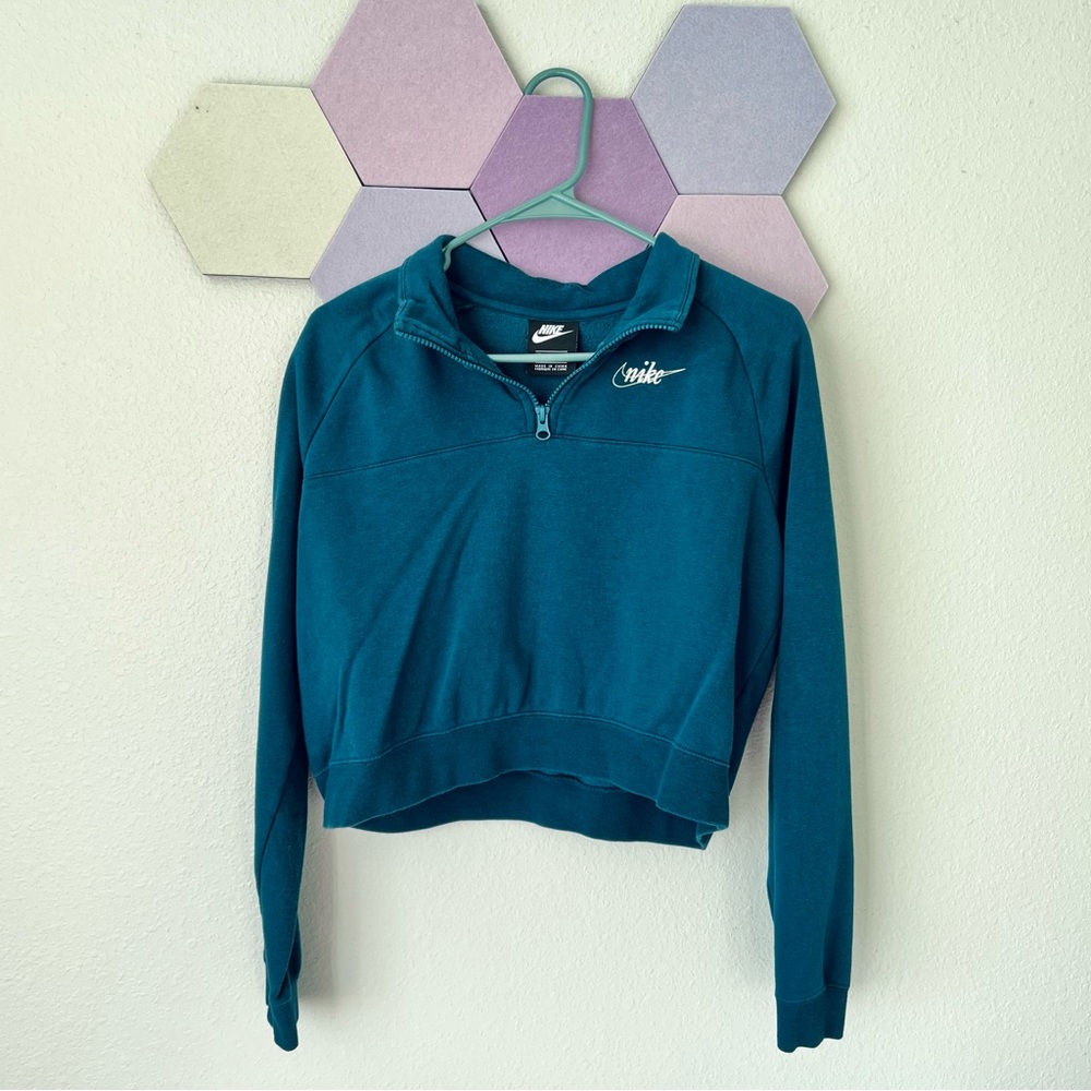 Teal Nike cropped sweatshirt